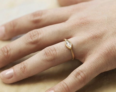0.50ct Marquise White Rose-cut Diamond & Yellow Gold Bezel Ring
