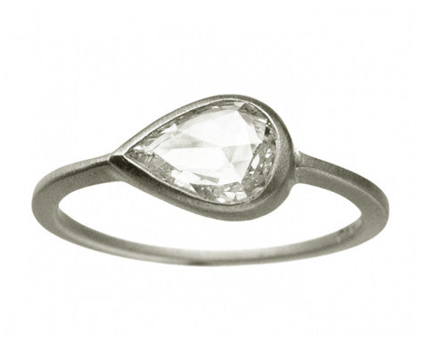 0.90ct Pear Rose-cut White Diamond & Yellow Gold Bezel Ring